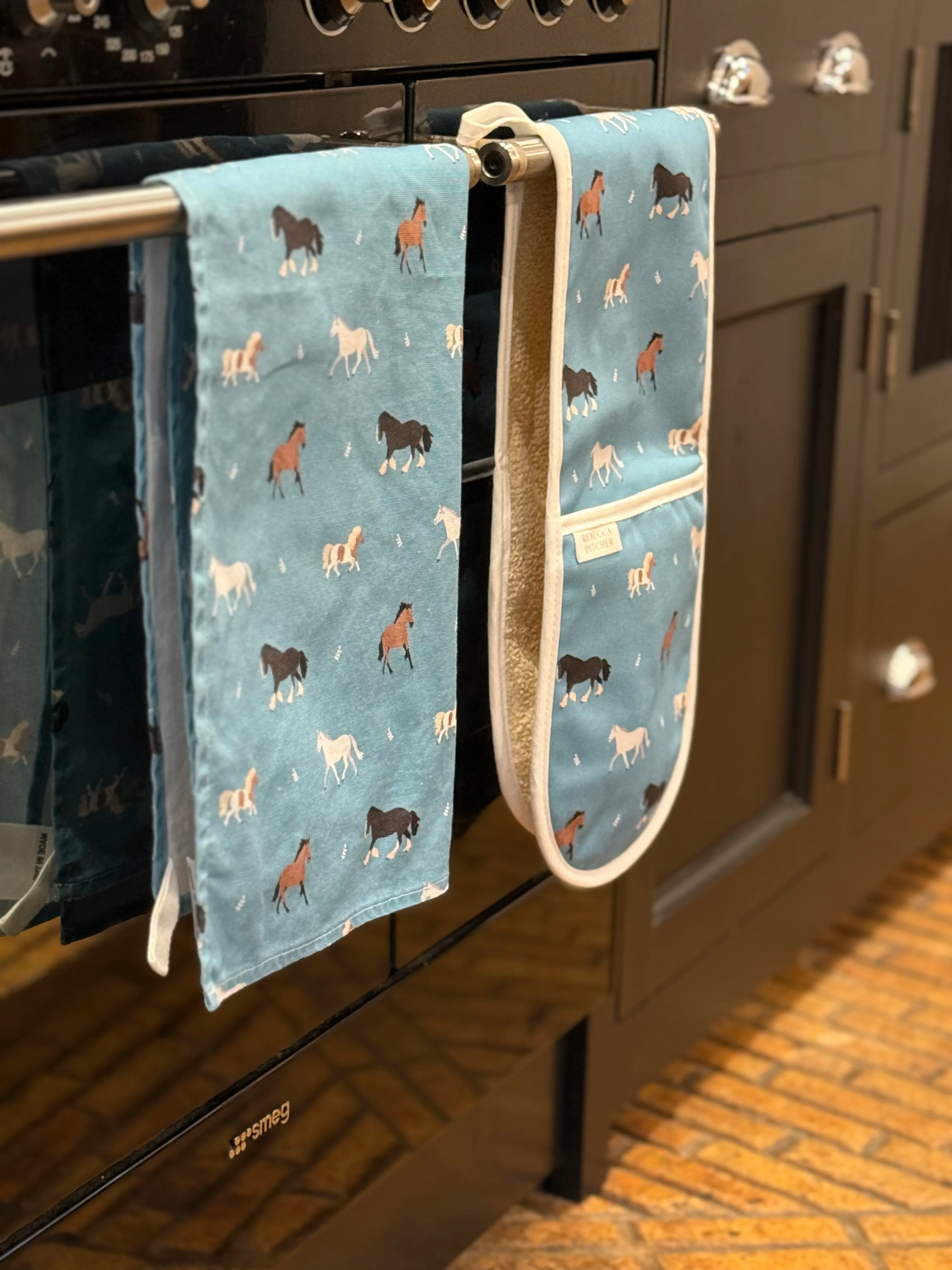 Horses Tea Towel - Image 2