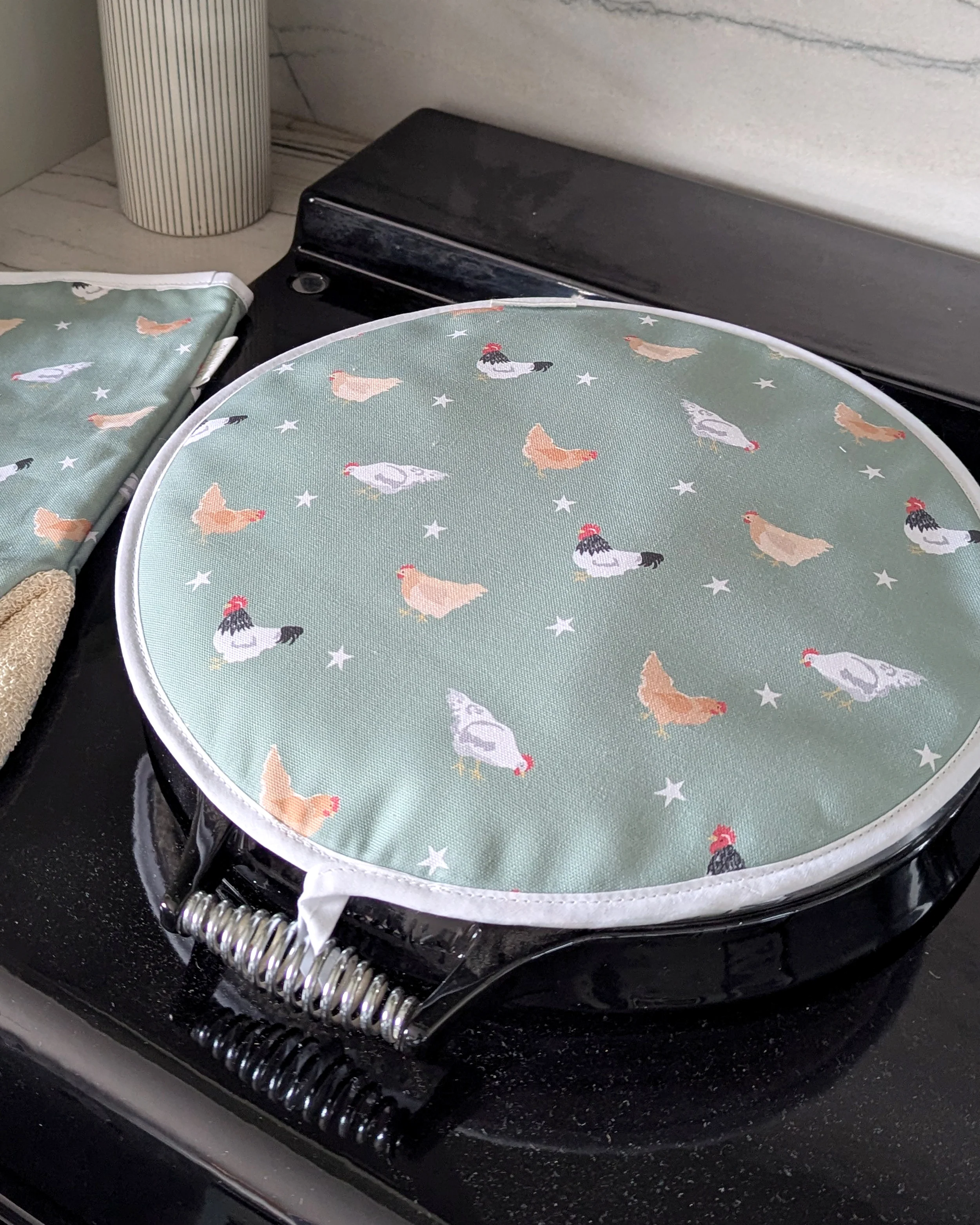 Chickens Circular Hob Cover (single) - Image 4