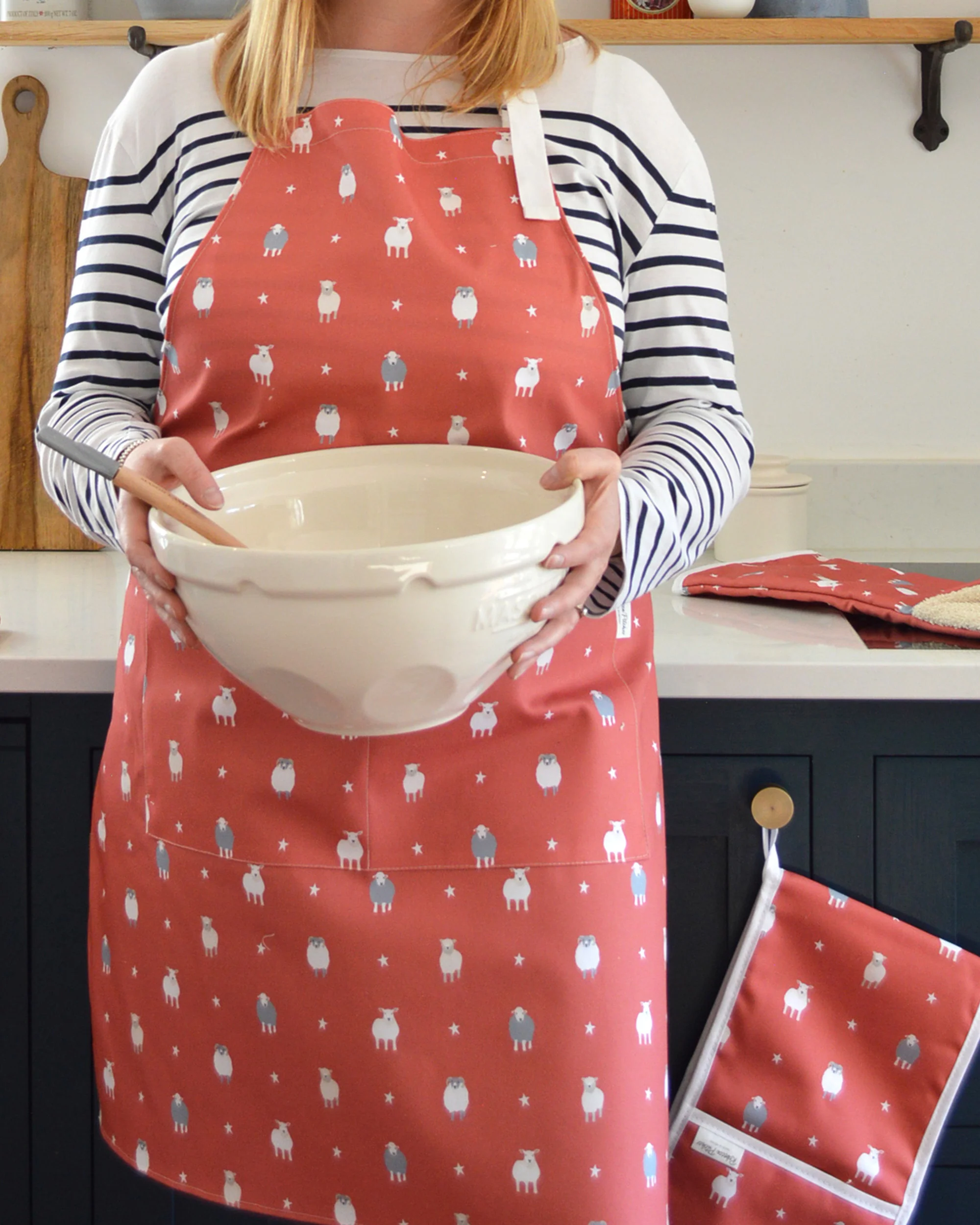Sheep Adult Apron - Image 2